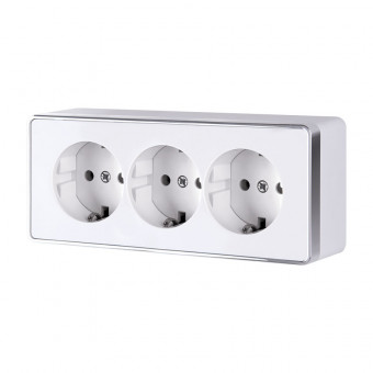 Розетка тройная с заземлением и шторками Gallant (белый) Werkel W5073101 (a051594)
