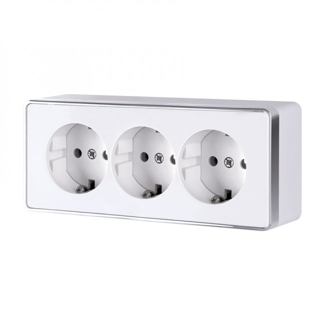 Розетка тройная с заземлением и шторками Gallant (белый) Werkel W5073101 (a051594)