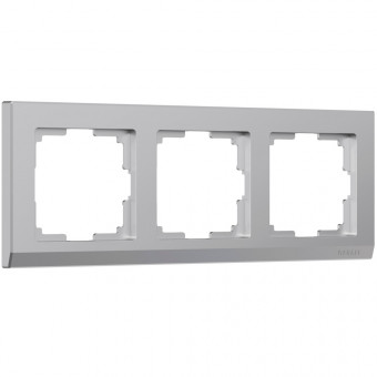 Рамка на 3 поста (серебряный) W0031806 (a050922) Рамка на 3 поста (серебряный) W0031806 (a050922)